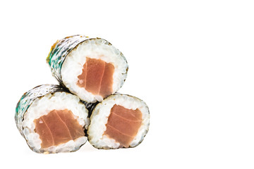 Tuna sushi roll