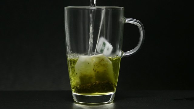 Salbeitee, Aufgu&szlig;