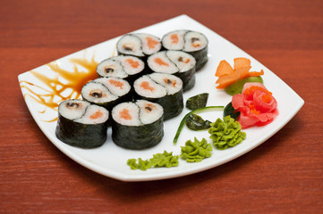 Roll with smoked eel and salmon