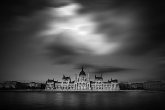 Hungarian parliament with long exposure daytime balck and white