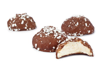 Marshmallows in chocolate