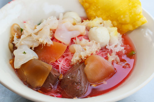 Seafood yong tau foo (rice noodles with fishball).