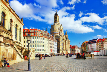 Fototapeta na wymiar elegat Dresden, square in old town