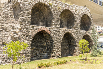 Fototapeta na wymiar Ancient Roman aqueduct in Istanbul