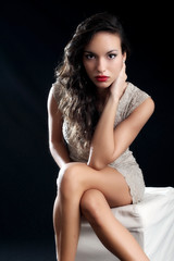 Fototapeta premium Ritratto di ragazza in studio