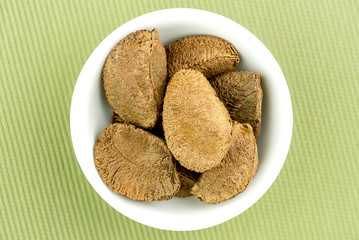 Brazilian nuts in bowl, un-shelled