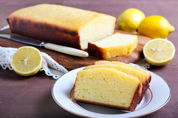 Lemon yogurt loaf cake,