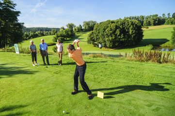 auf dem Golfplatz