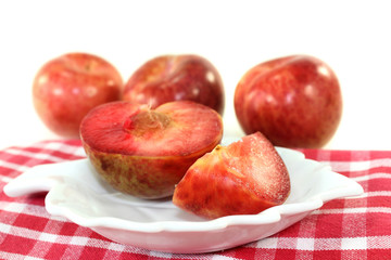 Pluots