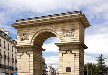 Fototapeta na wymiar Porte Guillaume du 18 ème siècle, Dijon, Bourgogne (France)