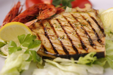 King prawns with swordfish grilled