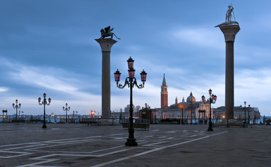 Fototapeta na wymiar Piazza San Marco in winter morning