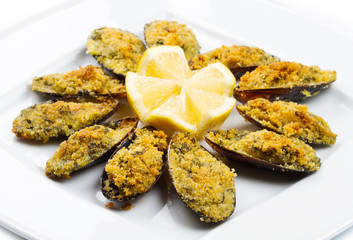 piatto di cozze gratinate al forno
