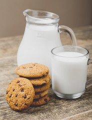 fresh healthy milk and cookies