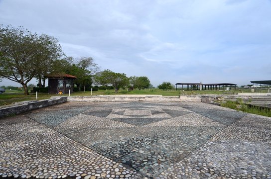 Mosaic in Pella