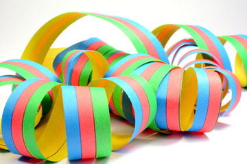 Bunte Luftschlangen