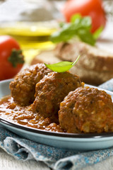 meatballs in tomato sauce