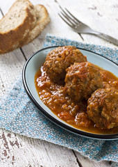 meatballs in tomato sauce