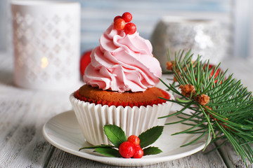 Cup-cake with cream