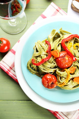 Pasta salad with pepper, carrot and tomatoes