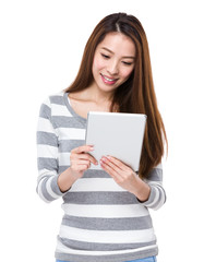 Naklejka premium Asian Woman use of tablet