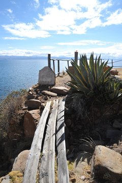 Island of the moon is located on lake Titicaca.