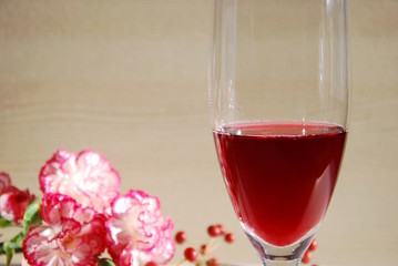 sparkling wine with flowers