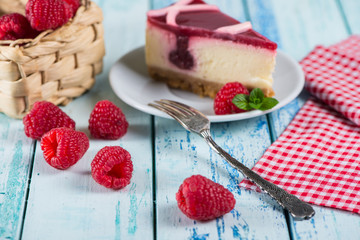 Raspberry cheescake with fresh fruits