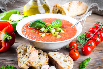 Tomato gazpacho soup with pepper and garlic, Spanish cuisine - 76257511