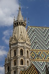 Fototapeta na wymiar Bell Tower of St. Stephen's Cathedral in Vienna, austria