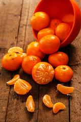 Fresh mandarins in bowl