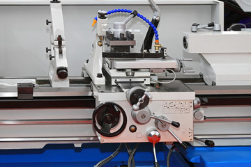 Metal lathe