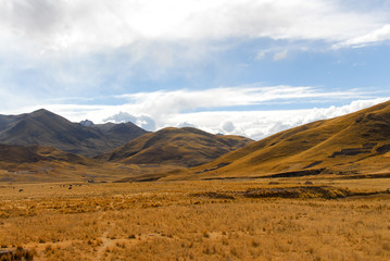 Fototapeta na wymiar View along the Cusco-Puno Road, Peru