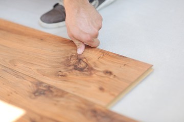 Installing laminate flooring