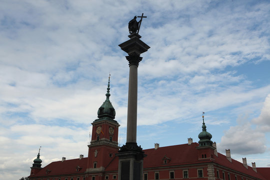 King Sigismund's Column and the Royal Castle in Warsaw, Poland.