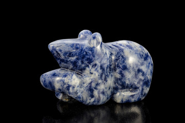Carved sodalite rat
