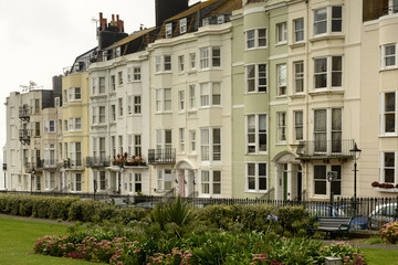 Fototapeta na wymiar old facades at Brighton, East Sussex