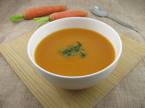 M&ouml;hrensuppe