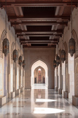 Obraz premium Courtyard of Sultan Qaboos Mosque, Muscat, Oman