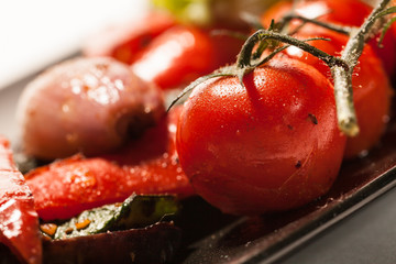 Pomidory, grillowane warzywa