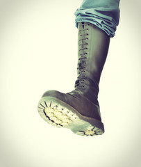 Stomping boot - vintage processes