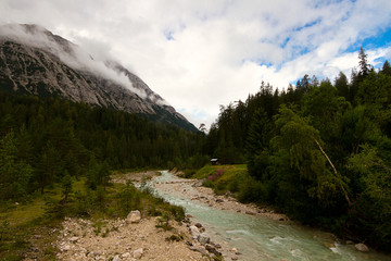 Bachlauf in den Bergen