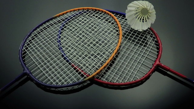 badminton slow motion bounce