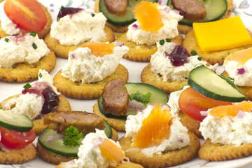 Crackers Canopes with Toppings