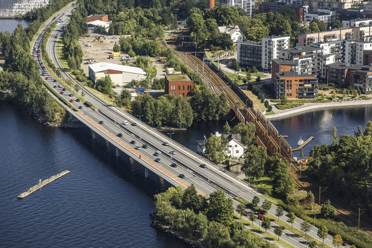 Road and rail bridges in the city of Tampere