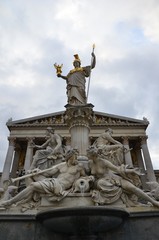 Fototapeta na wymiar Fontaine d'Athéna, parlement autrichien de Vienne