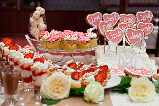 Banquet table with desserts
