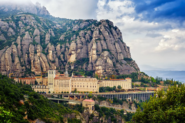 Overview Montserrat monastery - obrazy, fototapety, plakaty