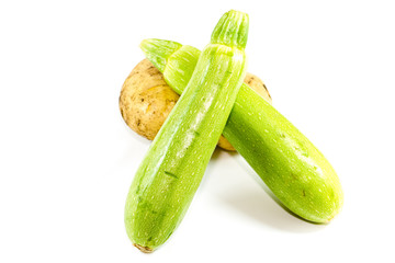 Frische Zucchini mit Kartoffeln