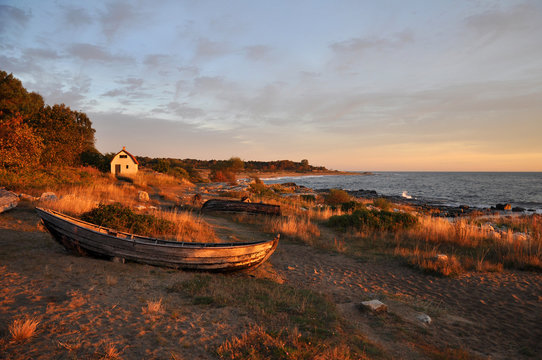 V&aring;rhallen beach